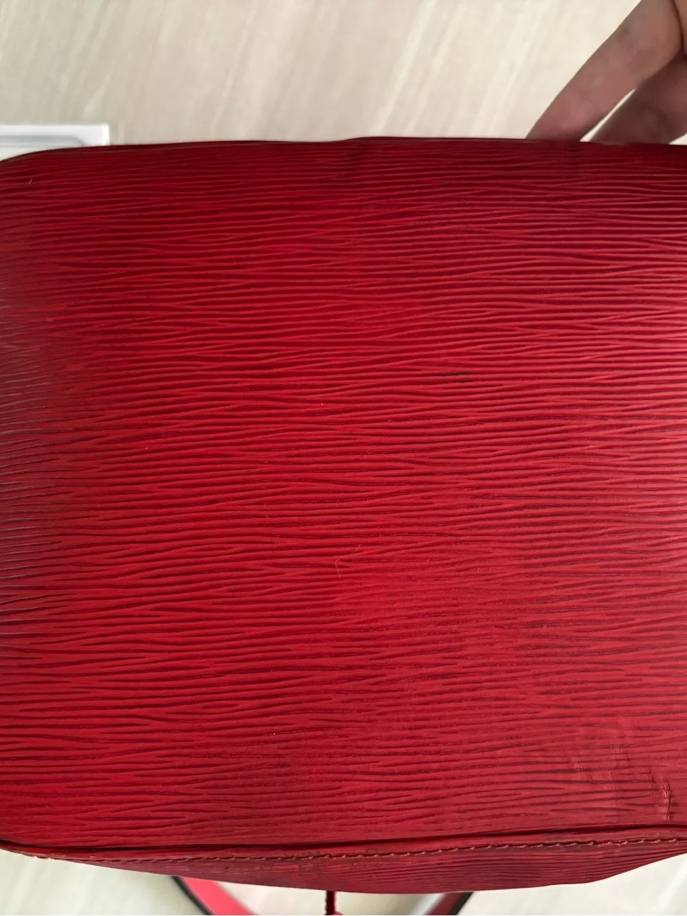 Louis Vuitton Epi Noé GM Bucket Bag – Red Leather